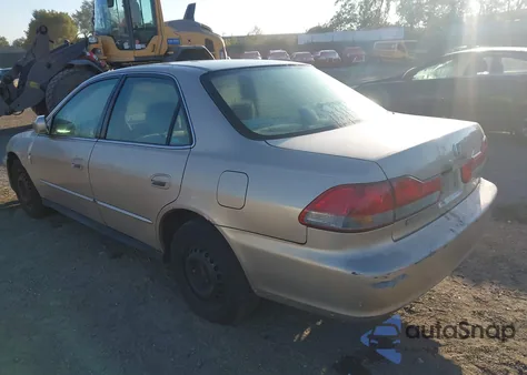 2001 Honda Accord 2.3 Lx из США, поврежденный, VIN 1HGCG65561A049927